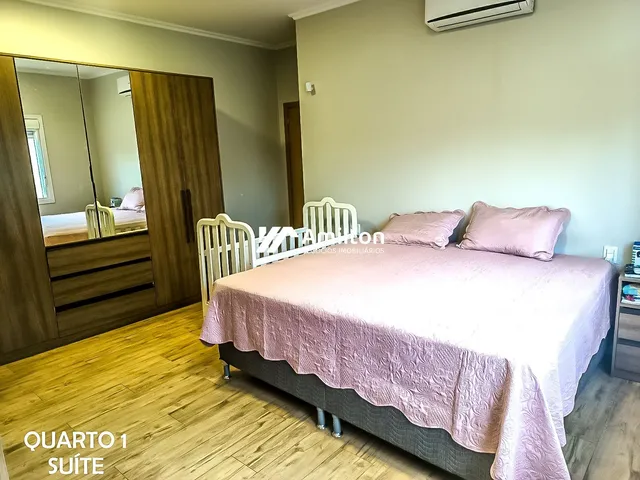 Imagem 3: Casa Tecnológica com Piscina Aquecida e Suíte na Vila Nova