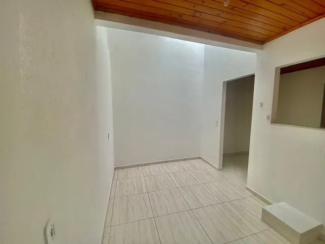 Imagem 7: Apartamento para Locação em Cidade Alta - 3 Quartos, 1 Suíte, Iptu Isento