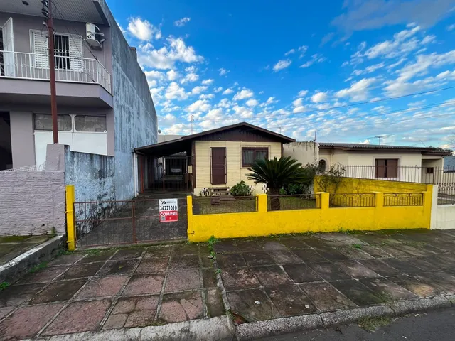 Imagem: Casa à Venda com 4 Dormitórios e Garagem