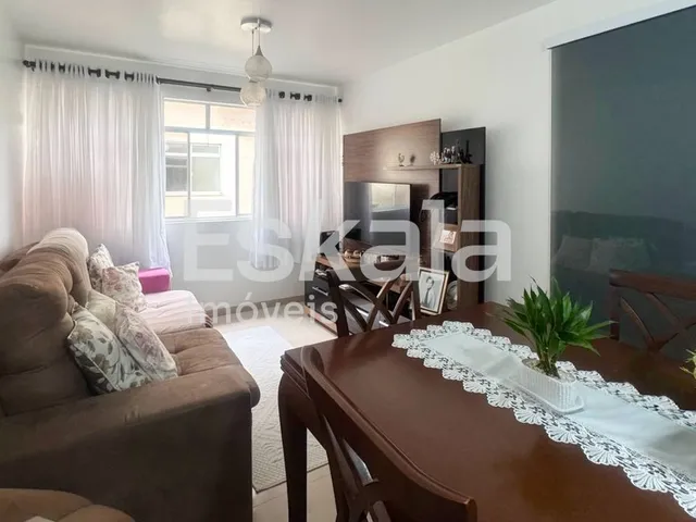 Imagem: Apartamento Semimobiliado com 02 Quartos