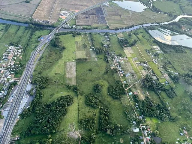 Imagem 6: ÁREA SALINAS - ÁREA SALINAS