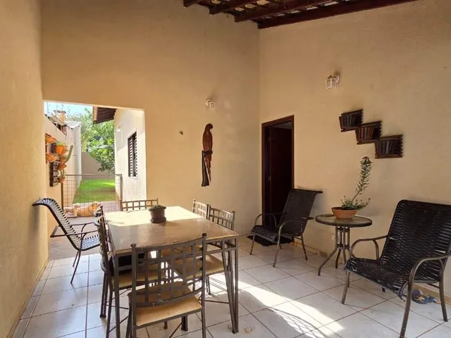 Imagem 14: Casa térrea com muito quintal