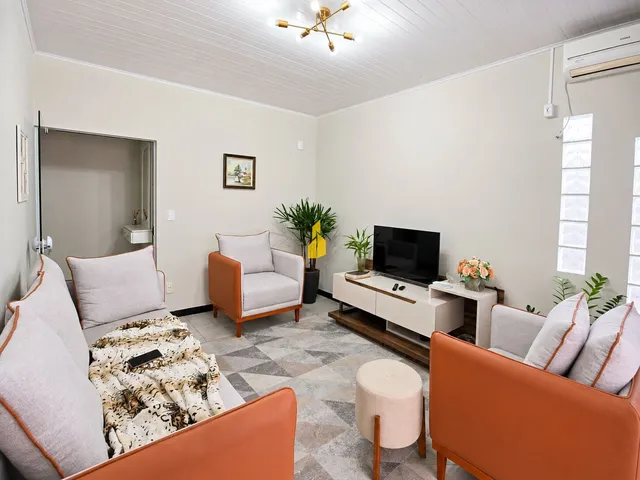 Imagem 13: Casa com Piscina e Edícula no Fundos