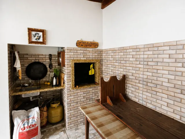 Imagem 11: Casa com Piscina e Edícula no Fundos