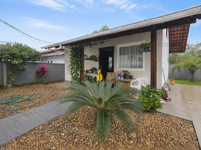 Imagem 12: Casa com Piscina e Edícula no Fundos