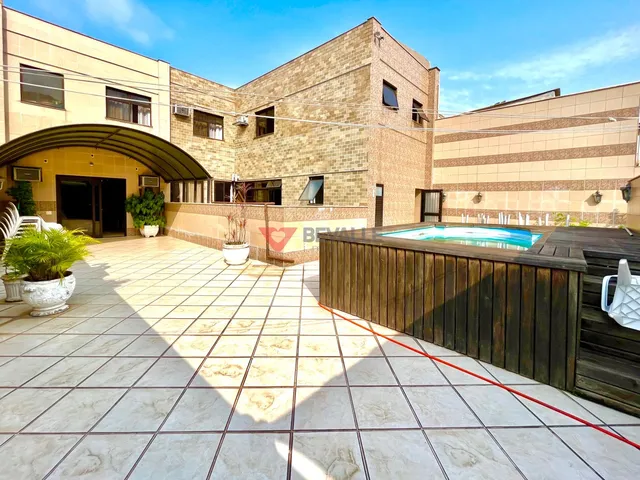 Imagem: Cobertura à venda na Barra da Tijuca 565m²