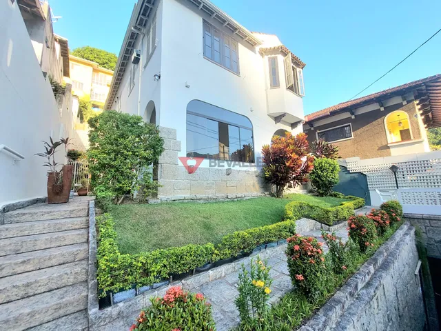 Imagem: Casa em Laranjeiras RJ 5 Dormitórios