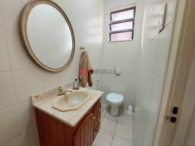 Imagem 8: Casa em Laranjeiras RJ: 5 Dormitórios, 2 Suítes - Confira!