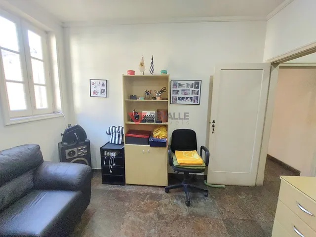 Imagem 13: Casa em Laranjeiras RJ: 5 Dormitórios, 2 Suítes - Confira!