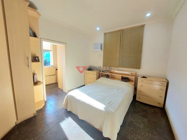 Imagem 4: Casa em Laranjeiras RJ: 5 Dormitórios, 2 Suítes - Confira!