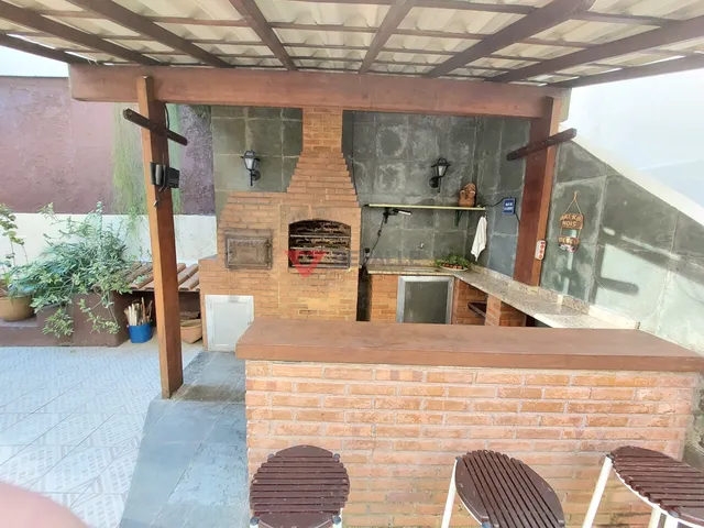 Imagem 16: Casa em Laranjeiras RJ: 5 Dormitórios, 2 Suítes - Confira!
