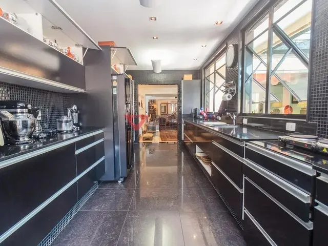Imagem 7: Casa à venda no Jardim Botânico: 560m², 6 quartos, 2 vagas