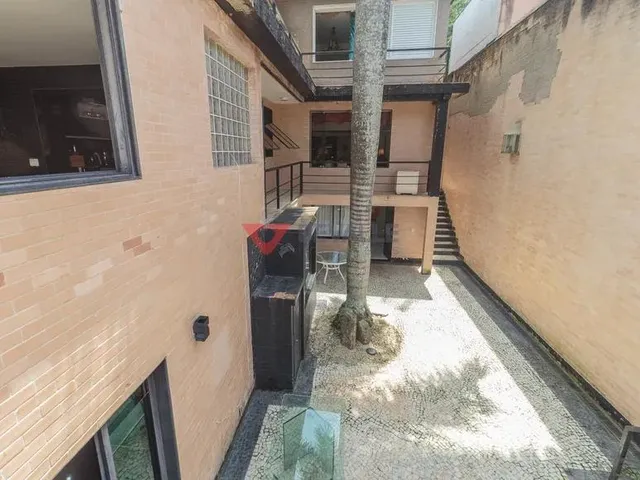Imagem 2: Casa à venda no Jardim Botânico: 560m², 6 quartos, 2 vagas