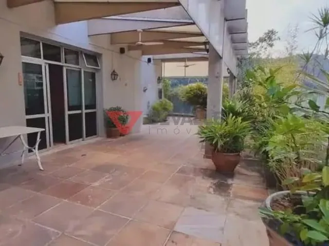 Imagem 2: Cobertura à venda na Lagoa: 725m², 4 suítes, 4 vagas