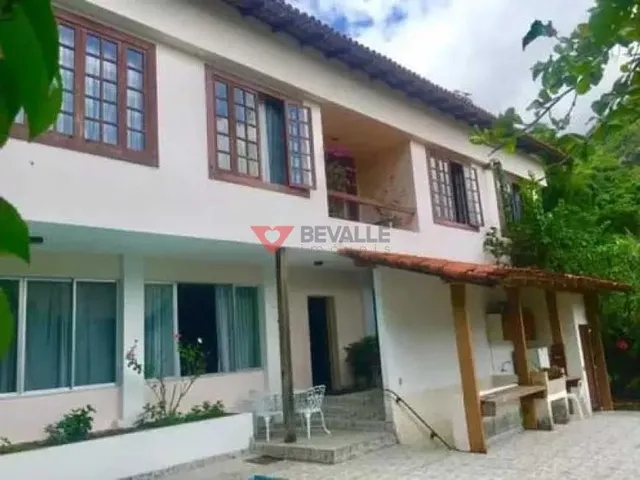 Imagem 3: Casa à Venda em Laranjeiras, RJ - 4 Dormitórios e 5 Banheiros