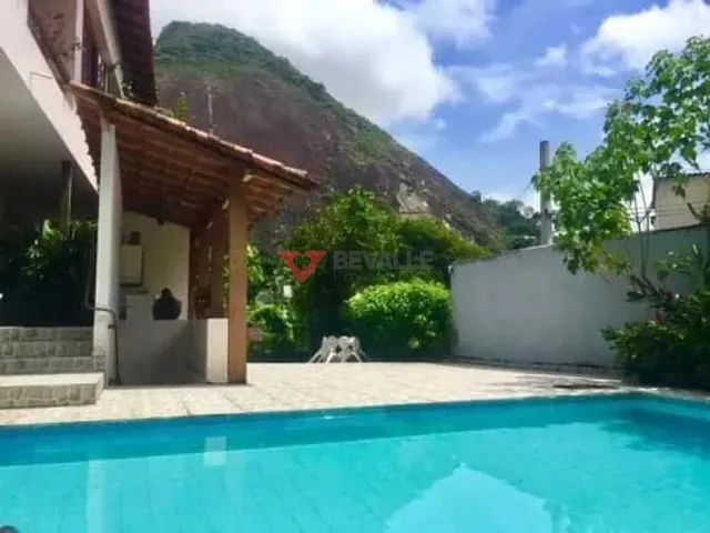 Imagem 15: Casa à Venda em Laranjeiras, RJ - 4 Dormitórios e 5 Banheiros
