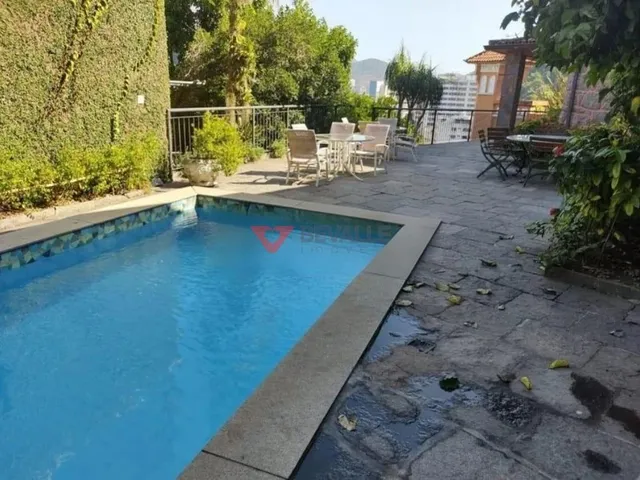 Imagem: Casa à venda em Botafogo 629m², 3 suítes