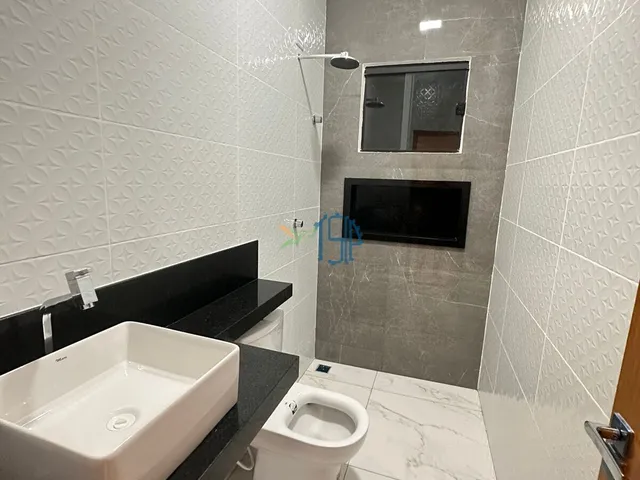 Imagem 6: Casa de Alto Padrão À Venda em Nova Esperança | 3 Quartos | Suíte com Closet