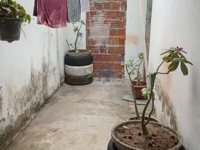 Imagem 11: Casa À Venda na Av. São Sebastião - Excelente para Moradia Ou Investimento