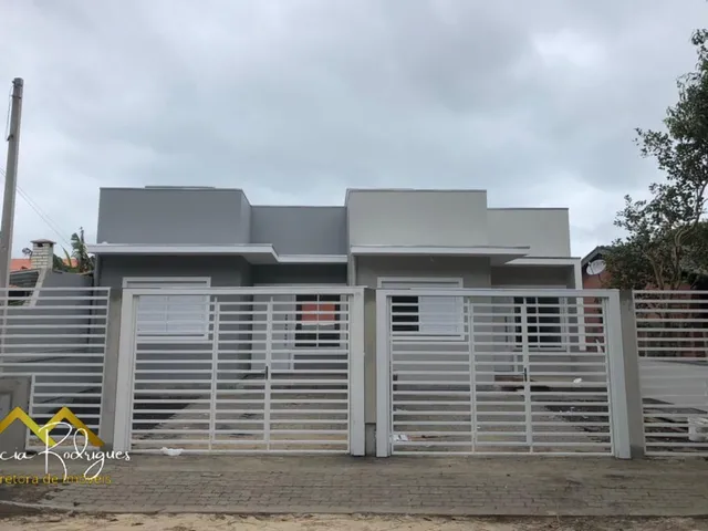 Imagem: Bela geminada com excelente acabamento
