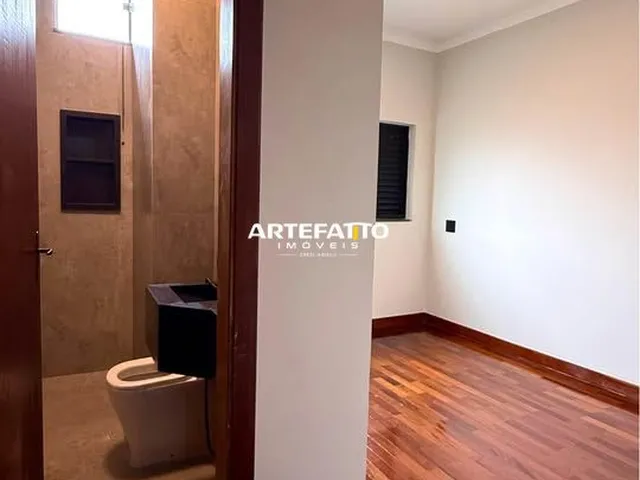 Imagem 9: Casa À Venda em Franca, Jardim Santana, com 4 Quartos, 320M²