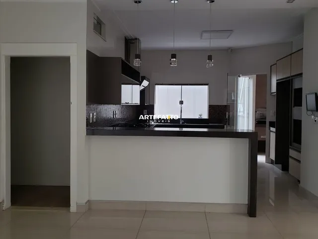 Imagem 7: Casa À Venda em Franca, Jardim Piratininga, com 4 Quartos, 217M²