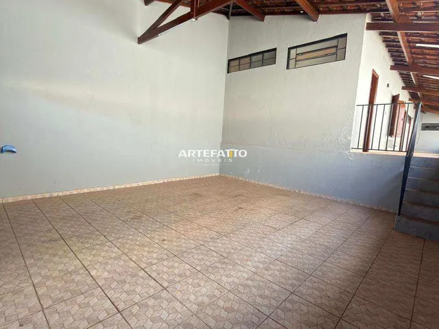 Imagem 2: Casa À Venda em Franca, Santo Agostinho, com 2 Quartos, 170M²