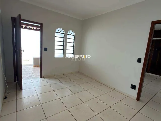 Imagem 7: Casa À Venda em Franca, Santo Agostinho, com 2 Quartos, 170M²