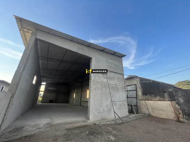 Imagem: Galpão Comercial de 170m² no bairro Boehmerwald