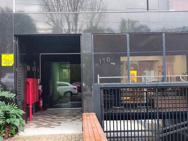 Imagem 2: Sala Comercial À Venda, no Centro Comercial Sevilha em Novo Hamburgo, Jardim Mauá, 98M²