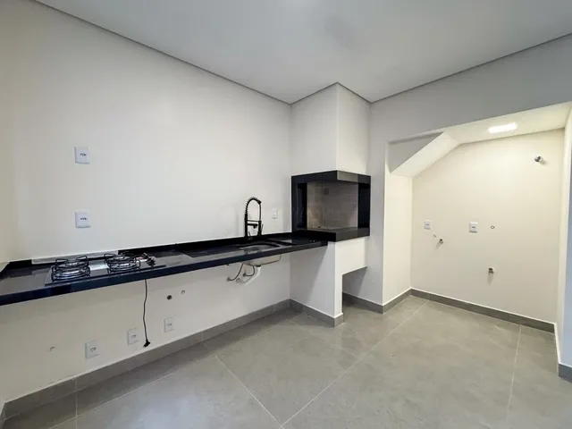 Imagem 6: Casa À Venda em Garopaba-Sc, Bairro Campo Duna: 02 Quartos, 02 Suítes, 80M². Agende Sua Visita Agora!