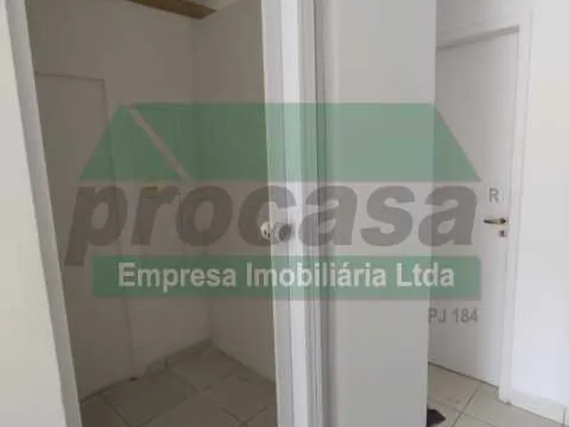 Imagem 2: ALUGA-SE SALA NO PAQUE DEZ DE NOVEMBRO