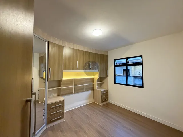 Imagem 2: Casa Costeira: Alto Padrão, Conforto e Tecnologia em São José dos Pinhais