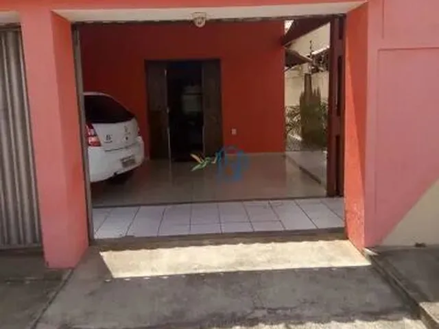 Imagem 4: Casa À Venda com 4 Quartos, 2 Suítes, Garagem para 3 Carros e Segurança Completa