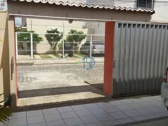 Imagem 8: Casa À Venda com 4 Quartos, 2 Suítes, Garagem para 3 Carros e Segurança Completa