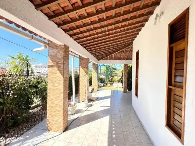 Imagem 2: CASA DUPLEX DE ESQUINA EM CAPIM MACIO | 4 QUARTOS | 3 SUÍTES