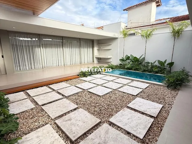 Imagem: Casa com 4 Suítes no Bairro Parque dos