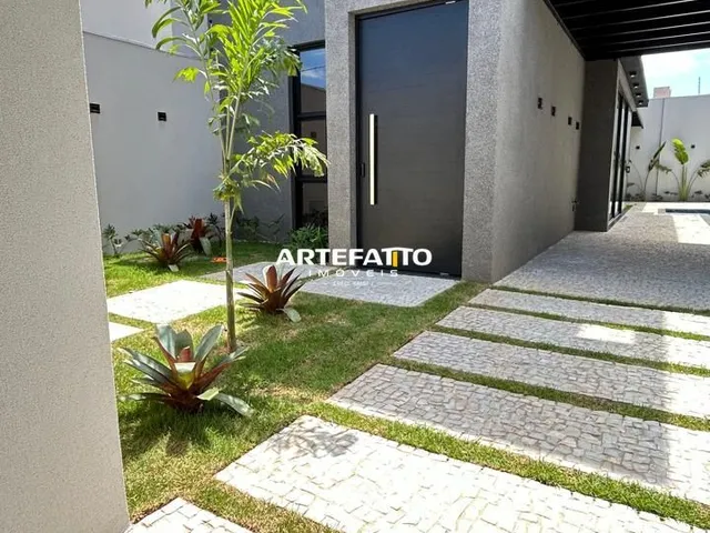 Imagem 2: Sobrado À Venda em Franca, Jardim Botânico, com 3 Quartos, 243M²