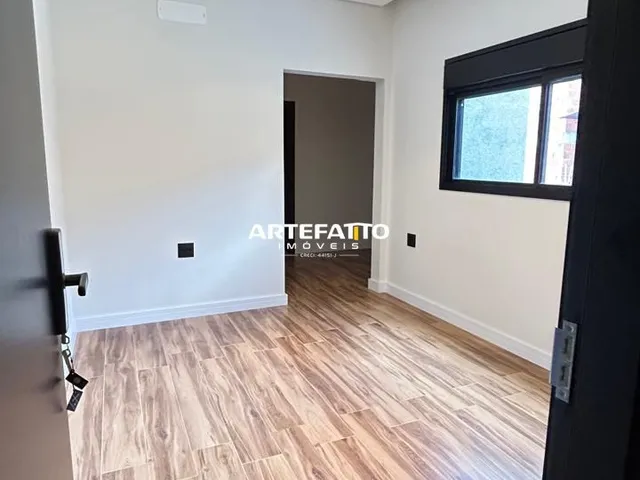 Imagem 13: Sobrado À Venda em Franca, Jardim Botânico, com 3 Quartos, 243M²