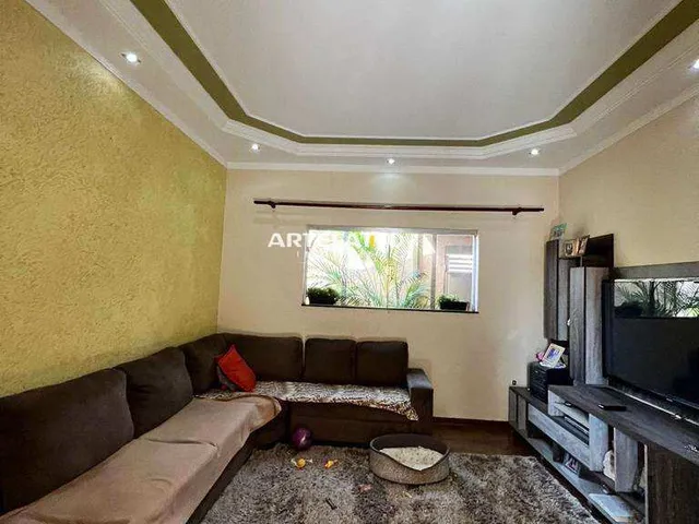 Imagem 3: Casa À Venda em Franca, Parque João Leite, com 3 Quartos, 180M²