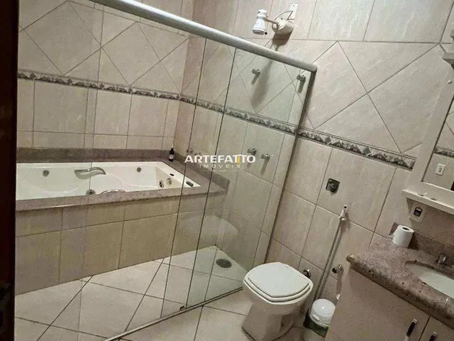 Imagem 8: Casa À Venda em Franca, Parque João Leite, com 3 Quartos, 180M²