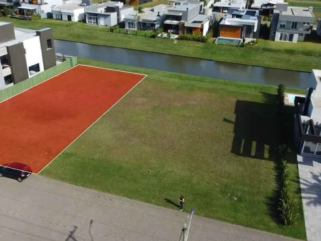 Imagem: Terreno à venda no bairro Centro - Torres/RS