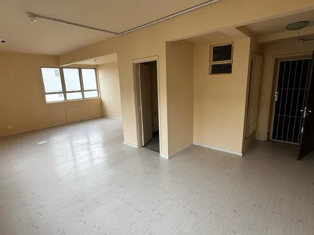 Imagem 2: Edifcio Everest Palace - Sala Comercial À Venda no Bairro Centro - Caxias do Sul/Rs