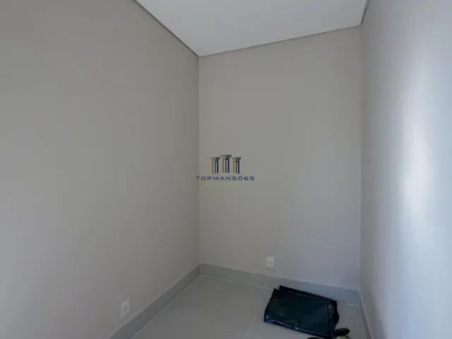 Imagem 12: Casa Nova de Alto Padrão em Alphaville, 4 Suites , Piscina e Sauna , Mobiliada
