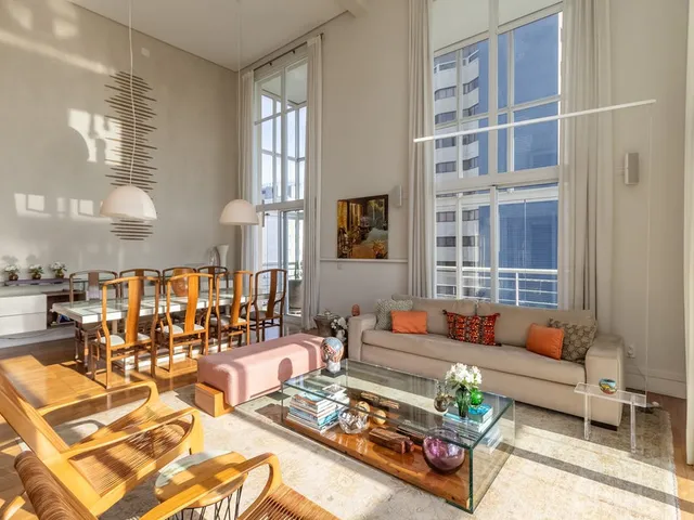 Imagem: O apartamento possui 4 Dormitórios, 4 Suítes, 7