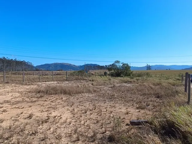 Imagem: Terreno à venda em Imbituba-SC, no bairro