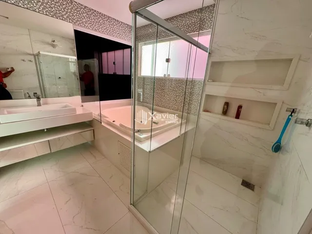 Imagem 14: Casa Duplex À Venda na Praia do Morro, Guarapari Es, 4 Quartos, Piscina, Área Gourmet e 3 Vagas