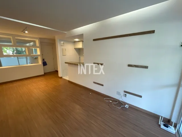 Imagem 4: Apartamento para Locação em Itaipu, Niterói-Rj: 2 Quartos, 1 Suíte, 1 Sala, 2 Banheiros, 1 Vaga de Garagem, 75M²!