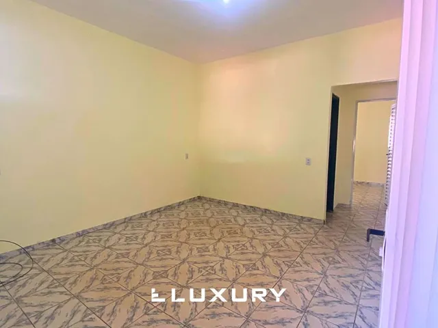 Imagem 3: Casa para locação no Bairro Alvorada com quintal e garagem