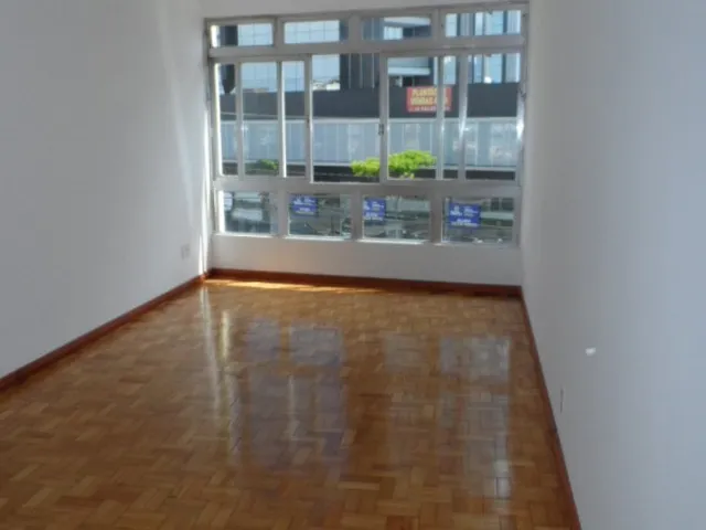 Imagem 5: Amplo Apartamento de 2 Quartos para Alugar no Estreito!